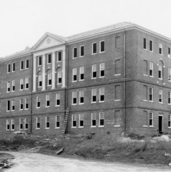 Clark Hall, construction