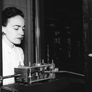 Professor Frances Richardson with engineering research equipment