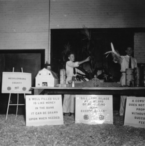 Mecklenburg County dairy demonstration team at North Carolina State 4-H Short Course, 1941