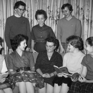 1959 - Officers of the Gastonia Junior 4-H Club with their Home Ec. Agent, Lucile Tatum, center