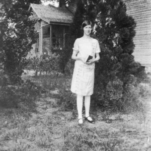 Betty Allen of Sampson County, North Carolina, the first-prize winner of the 4-H home improvement contest
