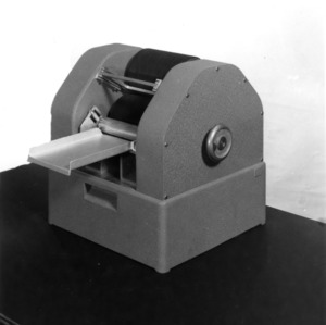 Nepometer machine, used to measure tangled fibers in cotton