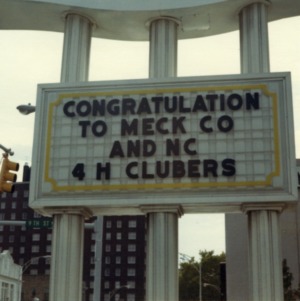 Motel sign congratulating Mecklenburg County and all North Carolina 4-H clubs