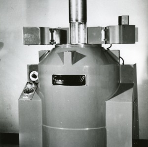Gammacell 220 machine, the source of Cobalt-60, used for fiber modification by atomic radiation