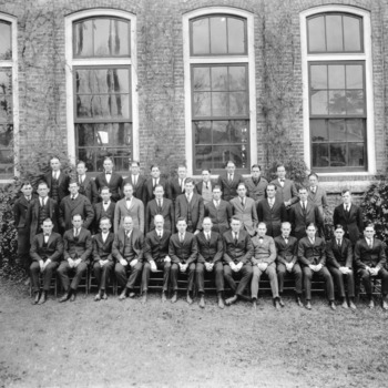Senior class of 1923 with faculty in front of Tompkins Hall