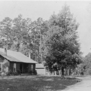 Rustic style country home, Mocksville, North Carolina, September 1924