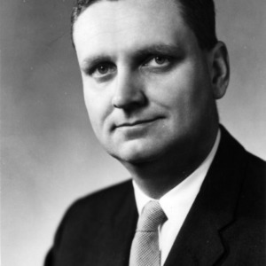 Robert E. Smith