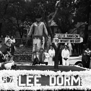 Homecoming Parade, Lee Dorm Float, Fall 1965