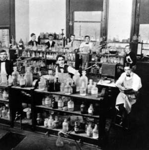 Biology lab, 1909