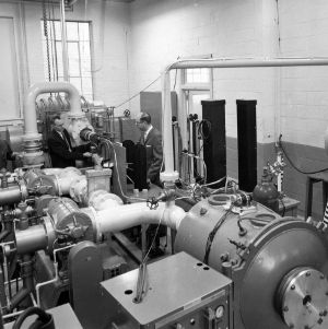 Professor Frederick Smetana and aerospace Research group in Old Diesel Laboratories