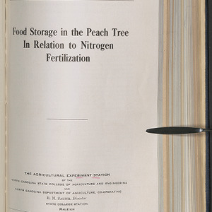 Food storage in the peach tree in relation to nitrogen fertilization (North Carolina Agricultural Experiment Station. Technical bulletin 67)