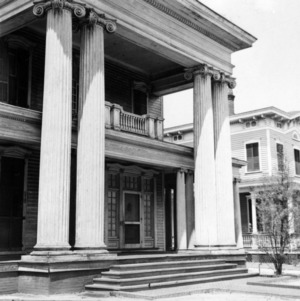 Front view, Honnet House, Wilmington, North Carolina
