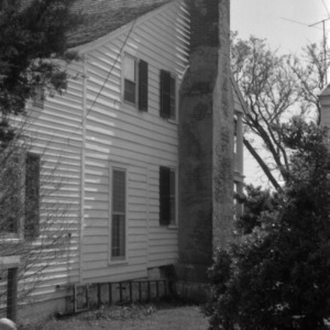 Side view with chimney, Jacob Henry House, Beaufort, North Carolina