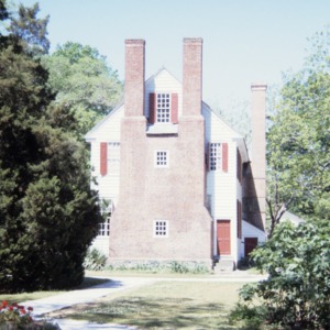Side view with chimney, Palmer-Marsh House, Bath, Beaufort County, North Carolina