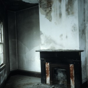 Interior view with fireplace, Octagon House, Carteret County, North Carolina