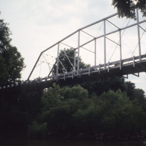 Side view, Deep River Camelback Truss Bridge (Bridge #155), Lee County, North Carolina