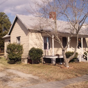 Front view, 403 Elliott Street, Edenton Cotton Mill Village, Edenton, Chowan County, North Carolina