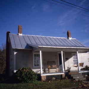 Front view, 413 Elliott Street, Edenton Cotton Mill Village, Edenton, Chowan County, North Carolina
