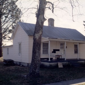Front view, 400 Queen Street, Edenton Cotton Mill Village, Edenton, Chowan County, North Carolina