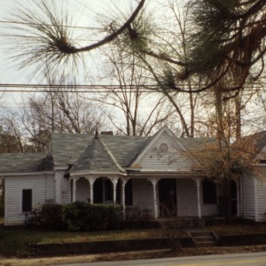 Front view, Rev. Plummer T. Hall House, Raleigh, Wake County, North Carolina