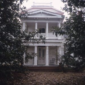 Front view with widow's walk, Leslie-Alford-Mims House, Holly Springs, Wake County, North Carolina