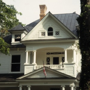 Upper level porch, Lucius P. Best House, Warsaw, Duplin County, North Carolina