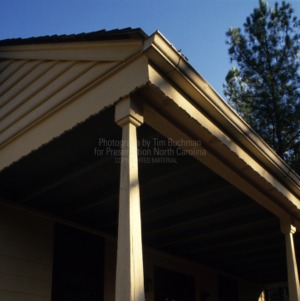 Scalloped cornice board detail, Lane House, Wake County, North Carolina