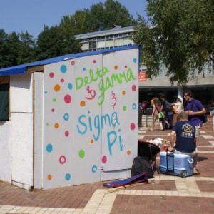 Shack-A-Thon fundraiser for Habitat for Humanity, 2007: Delta Gamma and Sigma Pi