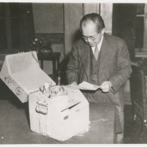 Dr. Yoshio Nishina with the arrival of the Radioisotope, April, 1950
