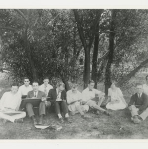 Martha Andrews class, group sitting under a tree