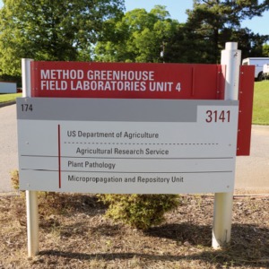 Methods Greenhouse Field Laboratories Unit 4 Sign May 2017