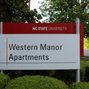 Western Manor Apartments Sign May 2017