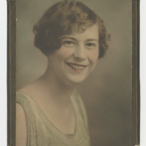 Mary Yarbrough portrait photo, 1927