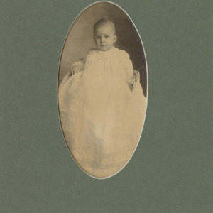 Portrait photograph of baby Mary Yarbrough, 1904