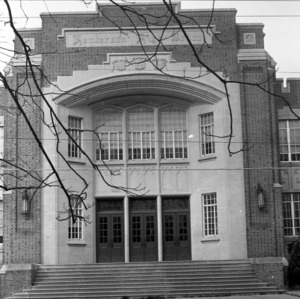 Entrance, Henderson High School