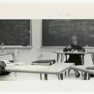 Professor Yvonne Rollins conducts French class