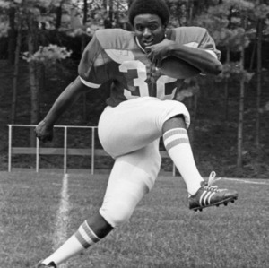 Bill Brockman, North Carolina State halfback, 1975