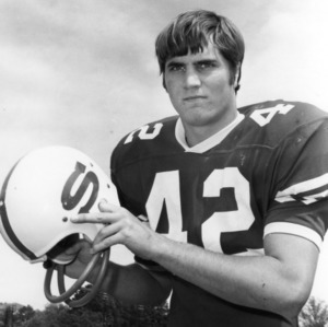 Bob Divens, North Carolina State defensive back, 1971-1974