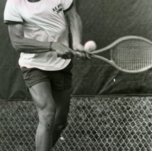 Tennis player Kai Niemi on court