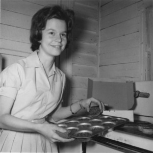 4-H Member Mary Rae making tarts