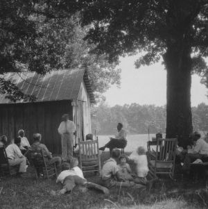 Farmers at extension forestry meeting at Home of Paul F. Evans, Lexington.