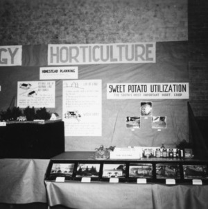 Farm and Home Week Horticulture Exhibit