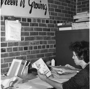 Mrs. Dorothy Vanderbilt working on the new Home Demonstration magazine, "Green 'n' Growing"