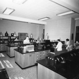 Science Experiments at Williams Hall - Tobacco Chemistry Laboratory