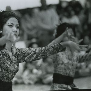 Dancers at international fair