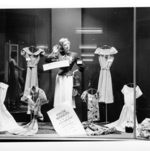 4-H Dress Display in Hudson Belk Window