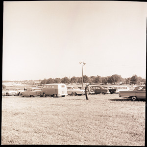 State Fair - Parked cars in field