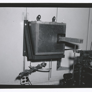 Wall mounted machine in atomic reactor building