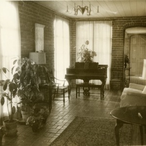 Phillip F. Howerton House - Sunroom / Enclosed Porch